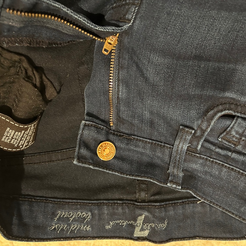 Boot cut jeans
